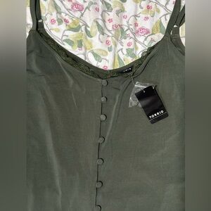 NWT Plus Size Torrid Lace Trim Button Down Cami